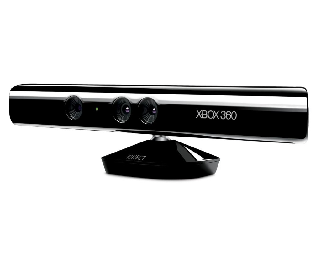 Microsoft Xbox 360 E 4GB + Kinect + Freeboot